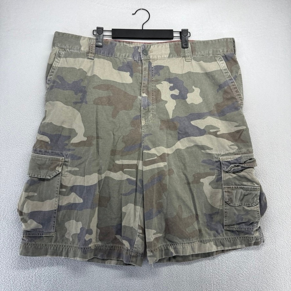 Vintage Mossimo Cargo Supply Mens 42 Green Camo Shorts Military Fatigue Faded